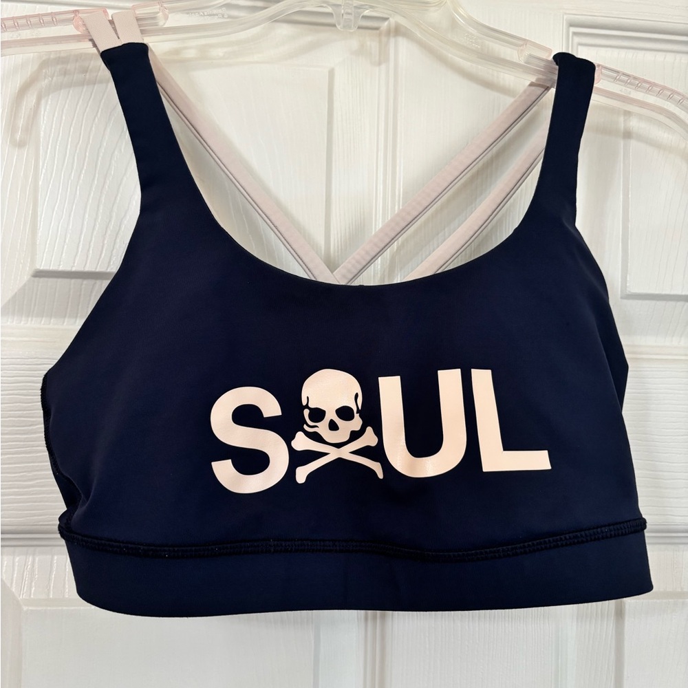 Lululemon size 8 bra